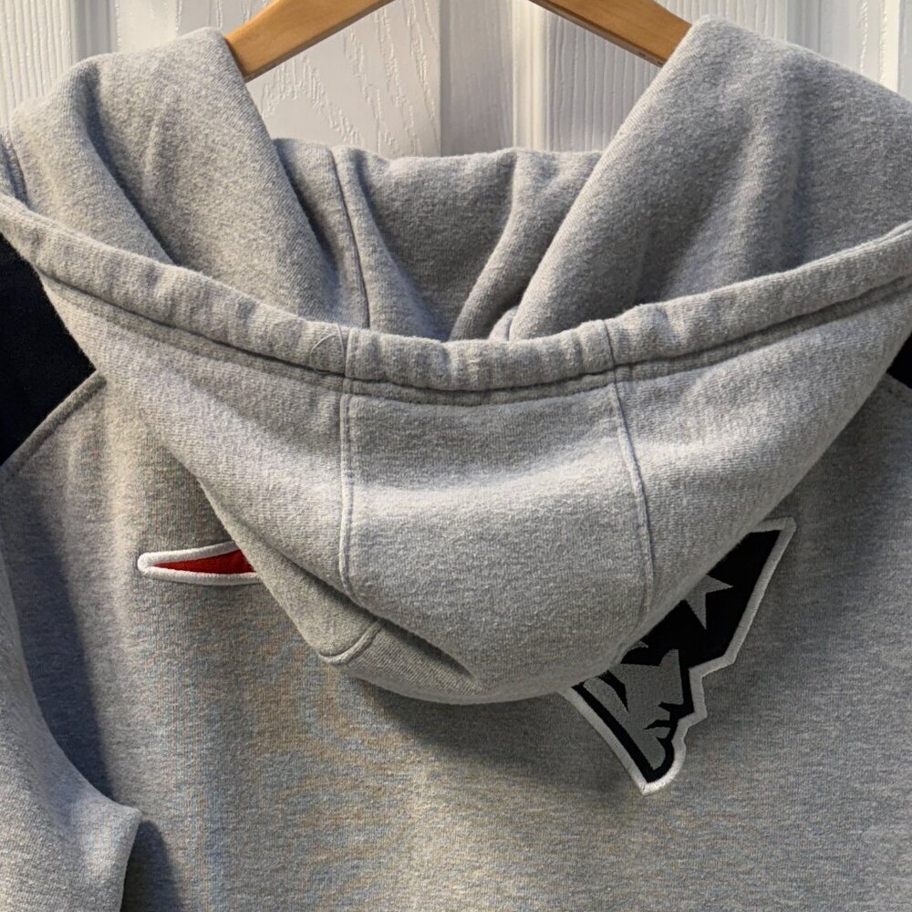 New England Patriots Throwback Lined Full Zip Hoodie Sweatshirt NFL Size Medium - Picture 7 of 8
